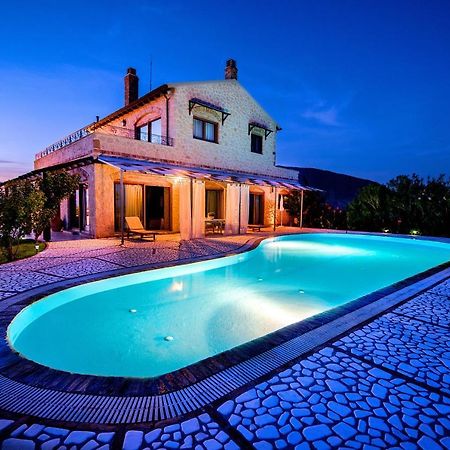 Villa Petrino Halikounas ภายนอก รูปภาพ