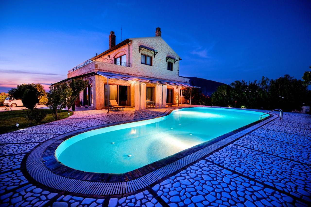 Villa Petrino Halikounas ภายนอก รูปภาพ